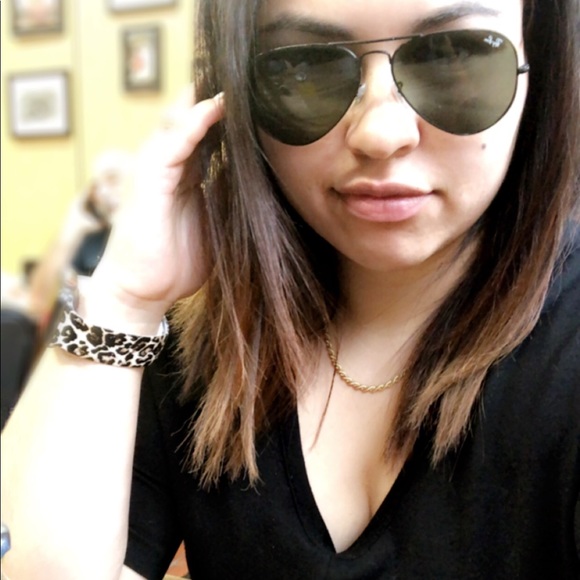 Shoe Lover. Bag Addict. Fashion Junkie. - Picture 2 of 2